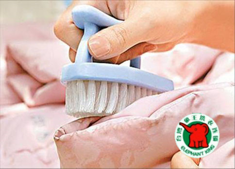 干洗加盟費用是多少?干洗店加盟成本大揭秘