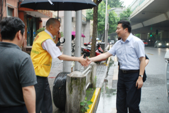 干洗店加盟,干洗店加盟哪個好,投資干洗店